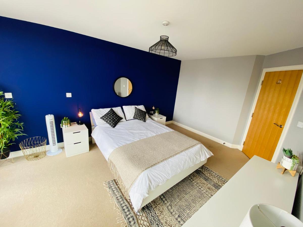Stewart St James Walk Apartment Cheltenham Extérieur photo